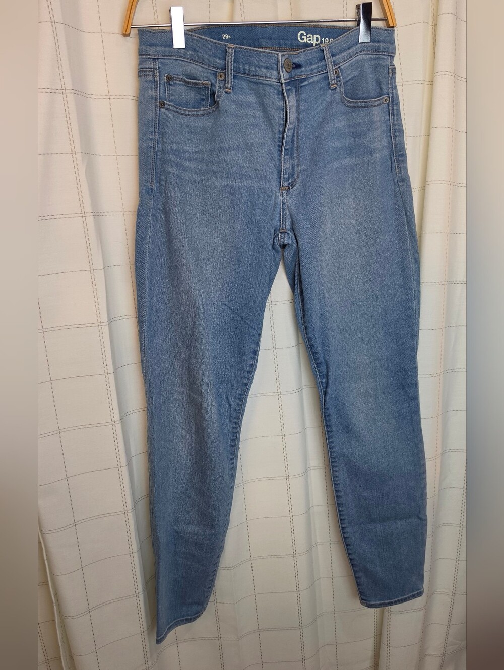 Gap 1969 True Skinny Jeans